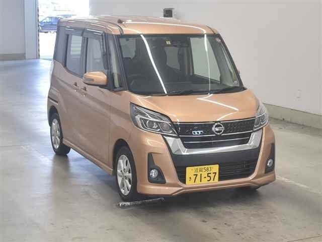 88 Nissan Dayz roox B21A 2018 г. (MIRIVE Aichi)